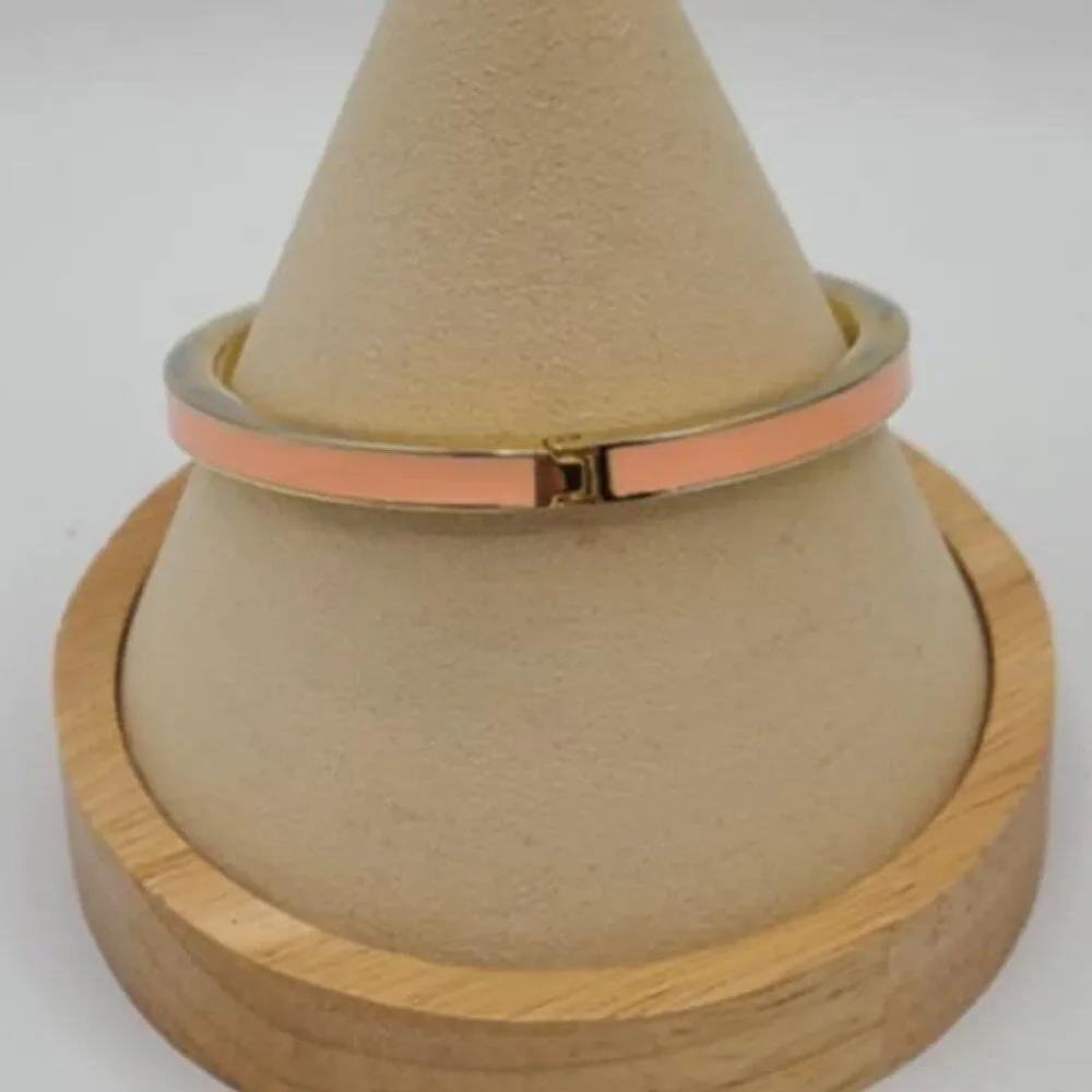 J Crew Thin Pink Enamel Gold Tone Hinged Bangle